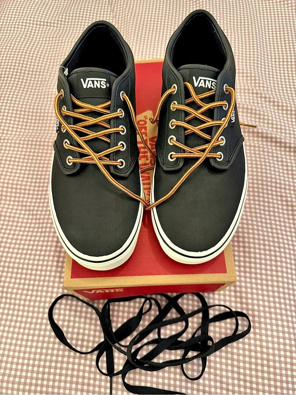 NWT Vans Atwood Black & White US 10.5